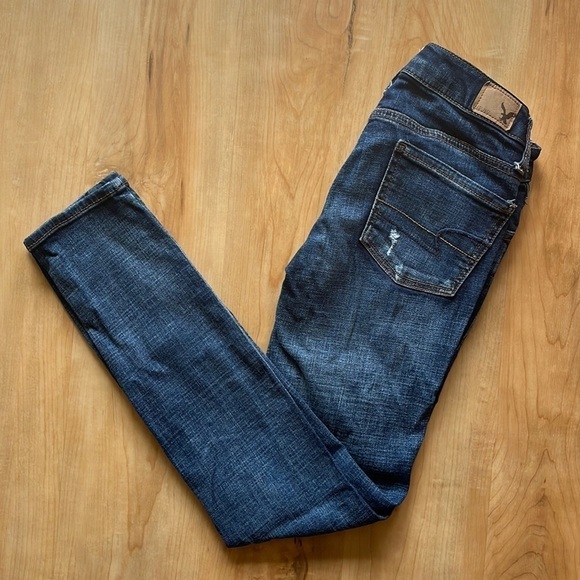 American Eagle Outfitters Distressed Jegging Super Stretch Jeans - Picture 2 of 10